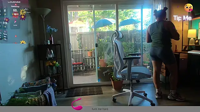 Snapshot of SHEILYN_ chatting on 07-23-26, 01:30 SHEILYN online show from 07-23-26, 01:30