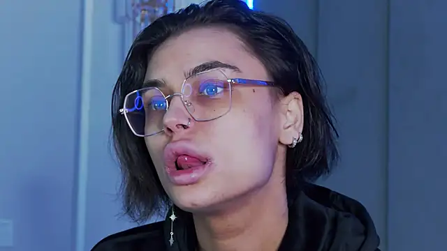 VioletAsh online show from 02-07-26, 04:27