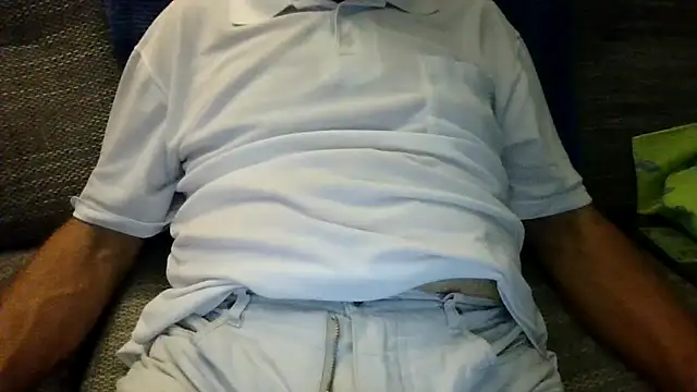 Snapshot of velikifant7 chatting on 11-10-25, 05:23 velikifant7 online show from 11-10-25, 05:23