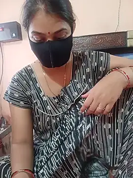 Priyanka Pal online show from 05-13-26, 03:37