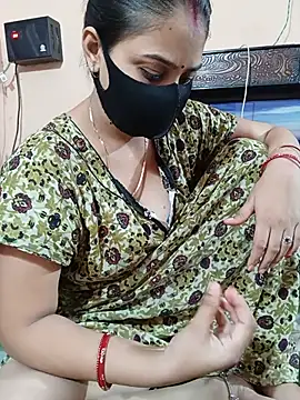 Snapshot of Priyanka_Pal chatting on 06-12-26, 02:38 Priyanka Pal online show from 06-12-26, 02:38