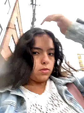 Snapshot of EmilyHarperr chatting on 09-20-25, 11:33 EmilyHarperr online show from 09-20-25, 11:33