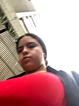 Snapshot of EmilyHarperr chatting on 10-18-25, 11:33 EmilyHarperr online show from 10-18-25, 11:33