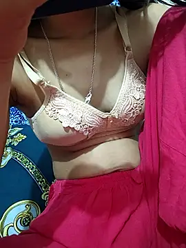 maya-Couple19 online show from 11-22-25, 06:18