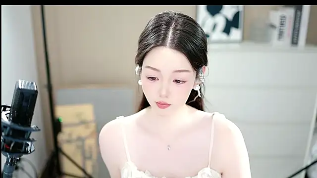 abbyli12 online show from 12-20-25, 03:30