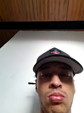 Snapshot of Santi2323xxX chatting on 12-01-25, 09:20 Santi2323xxX online show from 12-01-25, 09:20