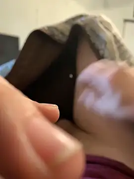 Snapshot of Allinside666 chatting on 11-19-25, 06:41 Allinside666 online show from 11-19-25, 06:41