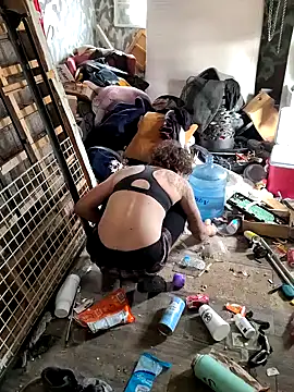 bearded cross online show from 11-22-25, 08:41