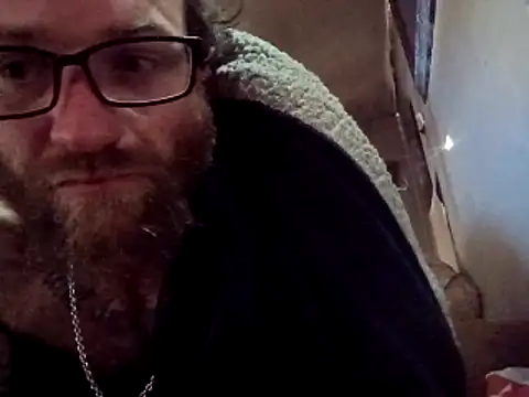 bearded cross online show from 02-14-26, 03:42