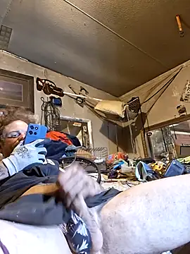 bearded cross online show from 03-30-26, 11:11