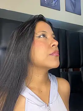 Kendra C online show from 01-14-26, 01:33