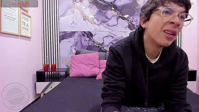 Desire Ecstasy online show from 11-05-25, 01:11