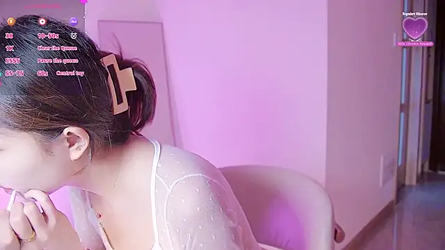 Snapshot of cococo77 chatting on 09-22-25, 06:37 cococo77 online show from 09-22-25, 06:37