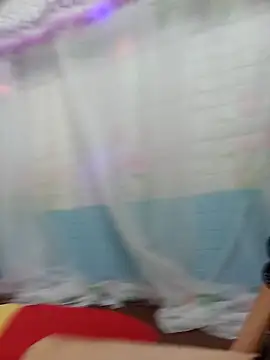 Snapshot of Thaohoa_love chatting on 10-16-25, 06:42 Thaohoa love online show from 10-16-25, 06:42