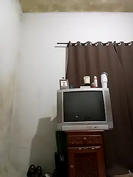 Snapshot of Juliao2030 chatting on 12-22-25, 10:01 Juliao2030 online show from 12-22-25, 10:01