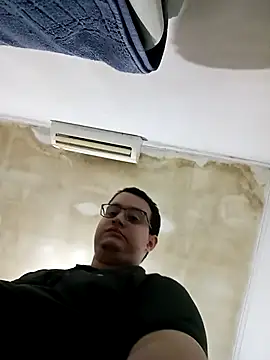 Snapshot of Juliao2030 chatting on 04-04-26, 11:08 Juliao2030 online show from 04-04-26, 11:08