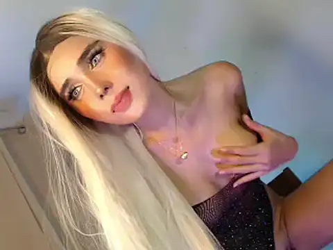 Onegreattransdiva online show from 04-21-26, 02:23