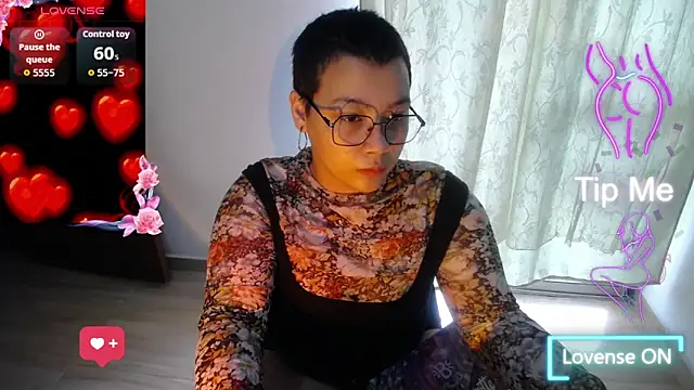 Snapshot of Cherry_vald chatting on 06-17-26, 11:56 Cherry vald online show from 06-17-26, 11:56
