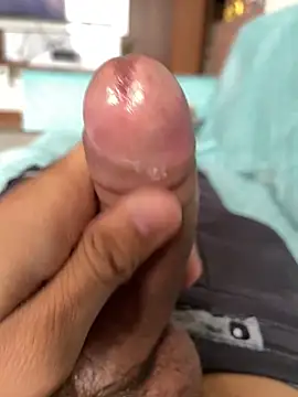 Snapshot of RahulisHorny_007 chatting on 11-01-25, 08:49 RahulisHorny 007 online show from 11-01-25, 08:49