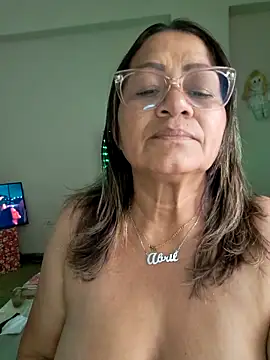 Snapshot of Vickysweeeettt chatting on 06-22-26, 08:50 Vickysweeeettt online show from 06-22-26, 08:50