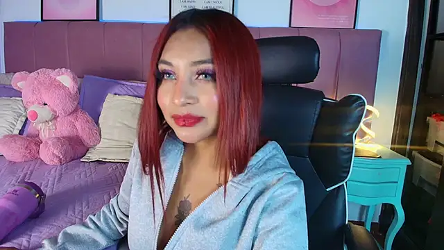 Naiaa Cruz online show from 02-14-26, 06:48