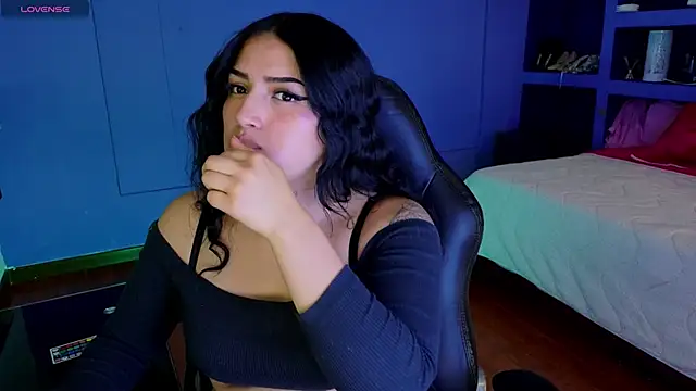 sari belle online show from 11-17-25, 08:25