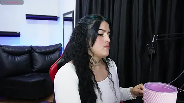 sari belle online show from 03-22-26, 05:22