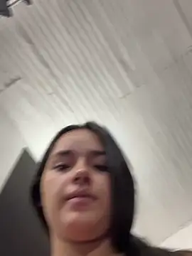 Luciaparker03 online show from 11-04-25, 02:27