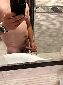 Snapshot of 123plmnbvcxz chatting on 09-10-25, 08:20 123plmnbvcxz online show from 09-10-25, 08:20