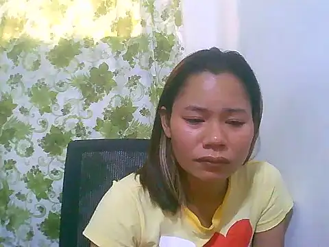 Snapshot of Sweeetgurll chatting on 06-15-26, 05:42 Sweeetgurll online show from 06-15-26, 05:42