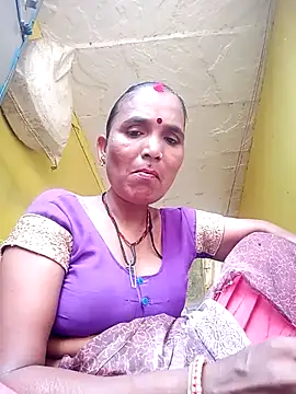 Snapshot of Monika_thakurr chatting on 09-20-25, 08:48 Monika thakurr online show from 09-20-25, 08:48