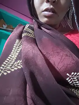 Snapshot of Monika_thakurr chatting on 06-16-26, 03:31 Monika thakurr online show from 06-16-26, 03:31
