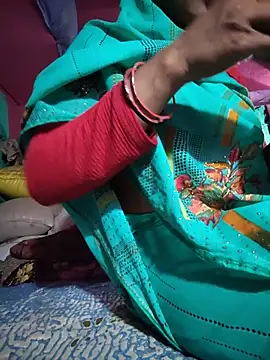 Snapshot of Monika_thakurr chatting on 07-26-26, 12:01 Monika thakurr online show from 07-26-26, 12:01