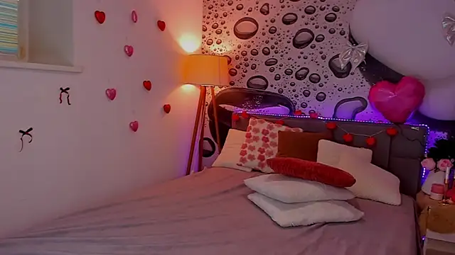 AlexaWilds online show from 02-12-26, 01:39