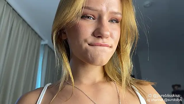 lxsundollyxl online show from 03-26-26, 04:18