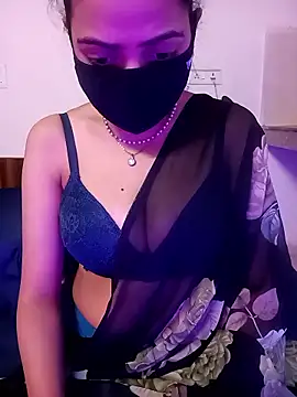 Riya-6969 online show from 11-08-25, 02:17