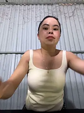 Snapshot of han-cute chatting on 11-10-25, 01:04 han-cute online show from 11-10-25, 01:04