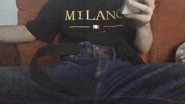 Snapshot of elchavalin chatting on 12-18-25, 03:51 elchavalin online show from 12-18-25, 03:51