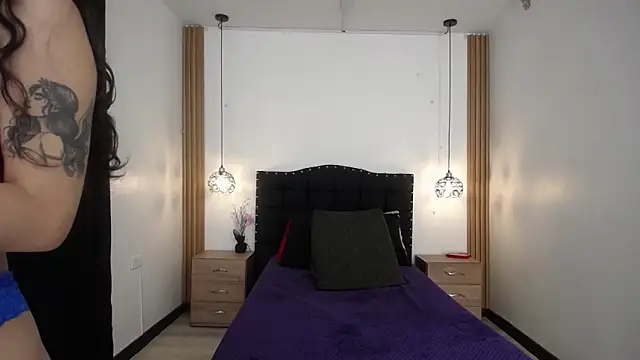 KENDALL ART online show from 12-05-25, 09:00