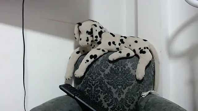 devora clark online show from 12-23-25, 01:36