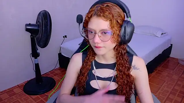 Birdie 0 online show from 09-09-25, 01:32