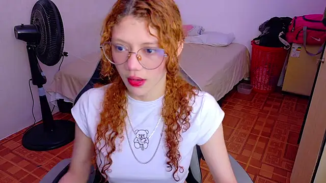 Birdie 0 online show from 09-17-25, 01:46