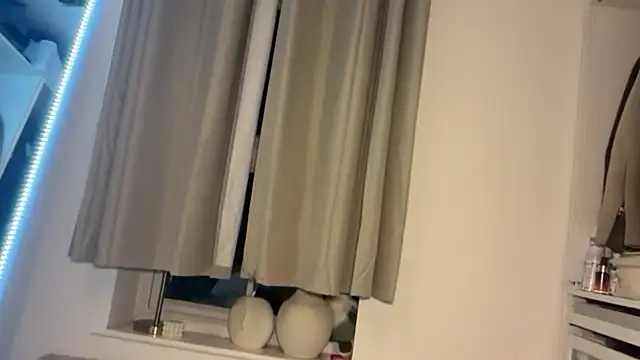 KayleeBella online show from 12-05-25, 05:31