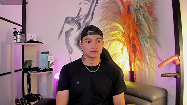 LiamDeep online show from 11-01-25, 08:22