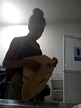 AmiraMorgan online show from 09-22-25, 01:40