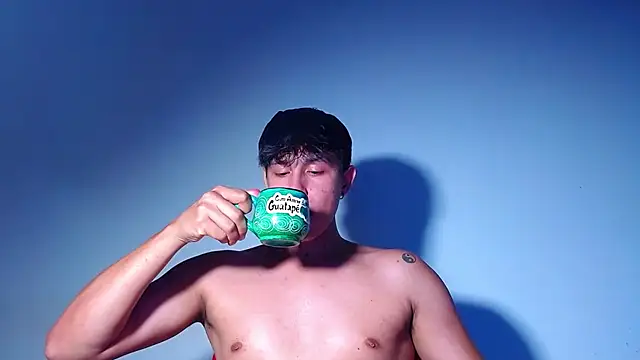 rowanbigboy23 online show from 04-18-26, 02:59