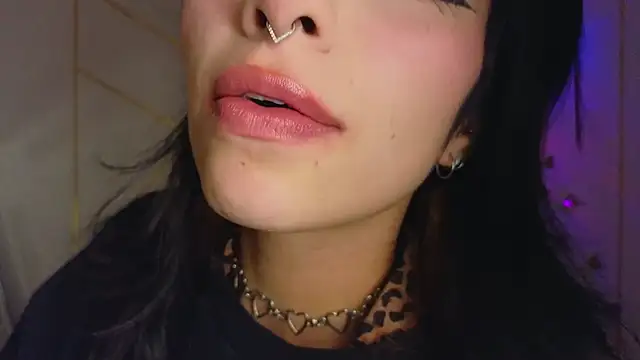 Hollyxx  online show from 11-15-25, 03:59