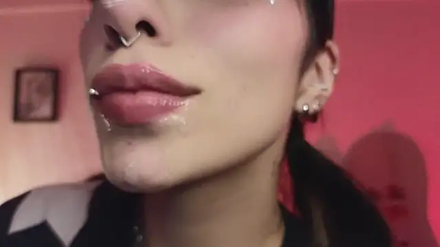 Hollyxx  online show from 04-23-26, 02:57