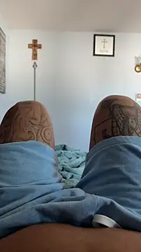 Lunablu13 online show from 12-14-25, 04:01