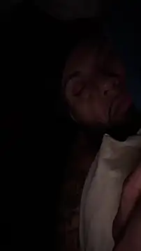 Lunablu13 online show from 12-15-25, 04:39